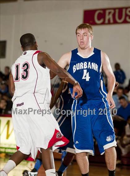 Thumbnail 1 in Morningside vs. Burbank (Holiday Hoops Classic) photogallery.
