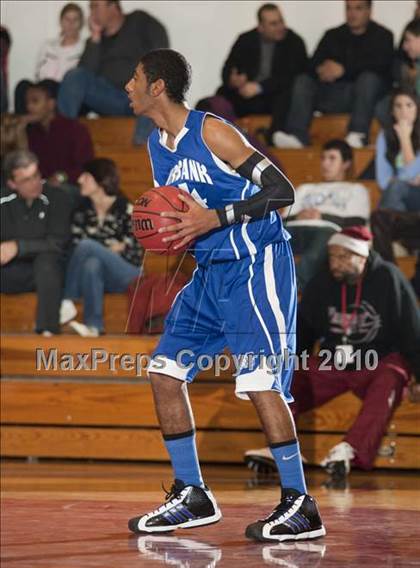 Thumbnail 2 in Morningside vs. Burbank (Holiday Hoops Classic) photogallery.