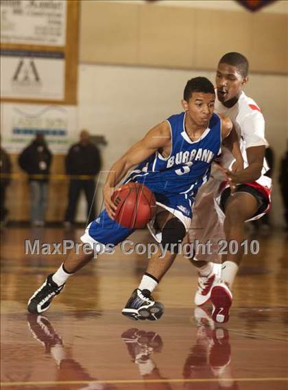 Thumbnail 1 in Morningside vs. Burbank (Holiday Hoops Classic) photogallery.