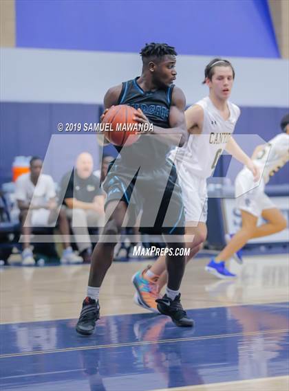 Thumbnail 3 in Renaissance Academy vs. Canyon photogallery.