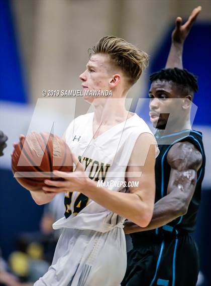 Thumbnail 2 in Renaissance Academy vs. Canyon photogallery.