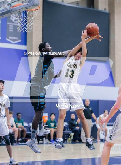 Thumbnail 3 in Renaissance Academy vs. Canyon photogallery.