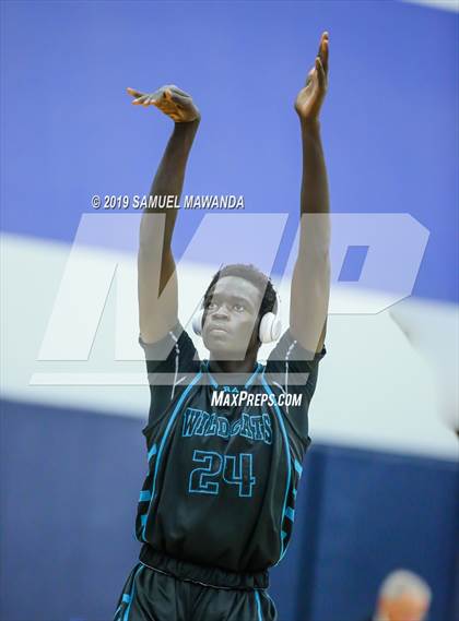 Thumbnail 2 in Renaissance Academy vs. Canyon photogallery.