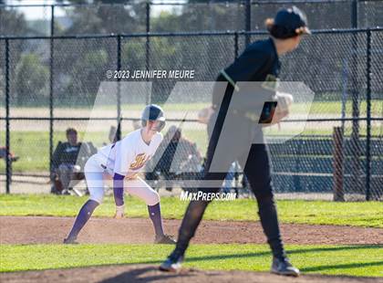 Thumbnail 1 in Moreau Catholic @ Kennedy photogallery.
