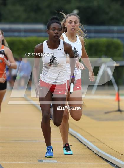 Thumbnail 3 in CIF NCS Masters Track and Field (4x400 Meter Relay) photogallery.