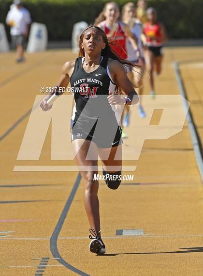 Thumbnail 1 in CIF NCS Masters Track and Field (4x400 Meter Relay) photogallery.