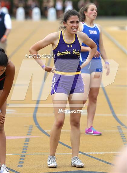 Thumbnail 1 in CIF NCS Masters Track and Field (4x400 Meter Relay) photogallery.