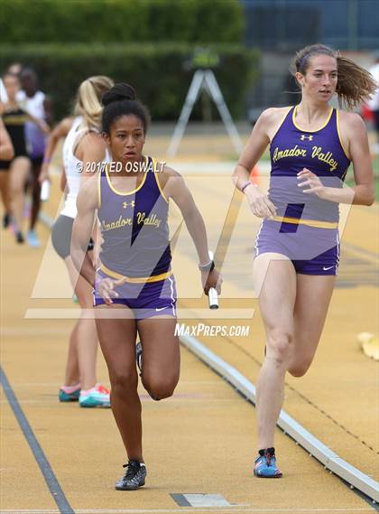 Thumbnail 3 in CIF NCS Masters Track and Field (4x400 Meter Relay) photogallery.