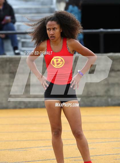 Thumbnail 2 in CIF NCS Masters Track and Field (4x400 Meter Relay) photogallery.