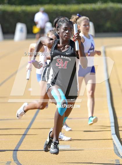 Thumbnail 2 in CIF NCS Masters Track and Field (4x400 Meter Relay) photogallery.