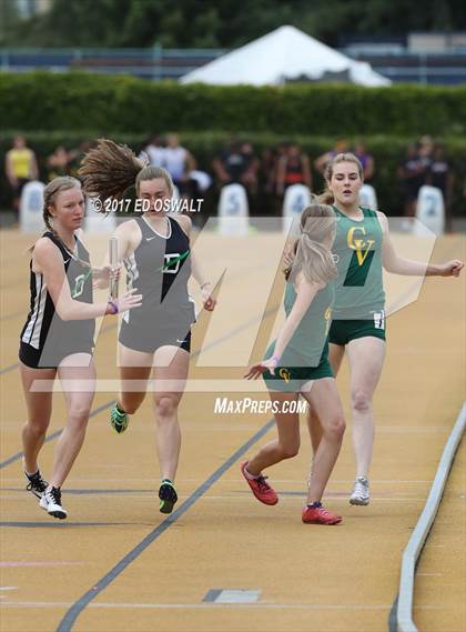 Thumbnail 3 in CIF NCS Masters Track and Field (4x400 Meter Relay) photogallery.