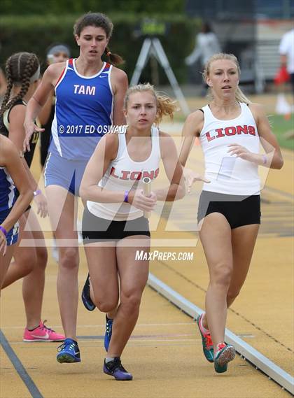 Thumbnail 1 in CIF NCS Masters Track and Field (4x400 Meter Relay) photogallery.