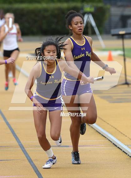Thumbnail 3 in CIF NCS Masters Track and Field (4x400 Meter Relay) photogallery.