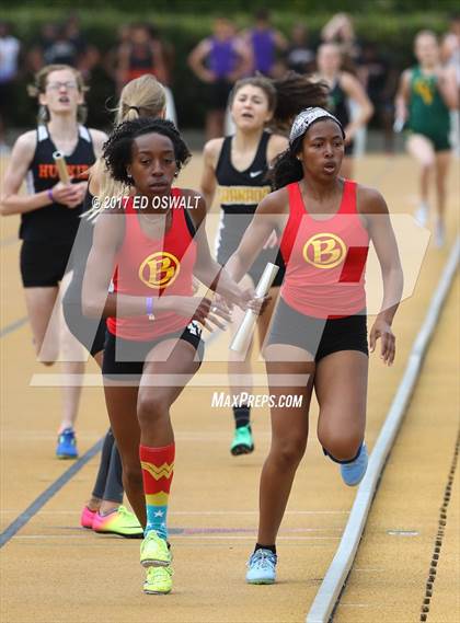 Thumbnail 2 in CIF NCS Masters Track and Field (4x400 Meter Relay) photogallery.