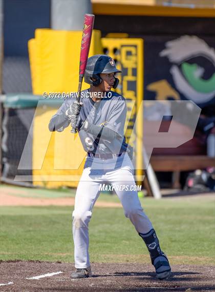 Thumbnail 1 in Alhambra vs Mesa (Bob Everett Classic) photogallery.
