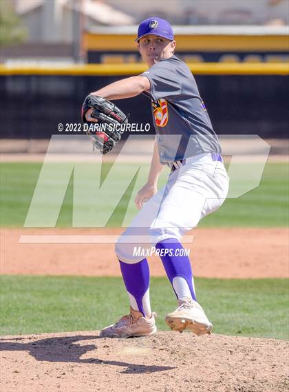 Thumbnail 1 in Alhambra vs Mesa (Bob Everett Classic) photogallery.