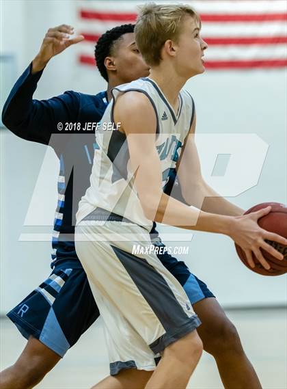 Thumbnail 2 in Indian River @ Hickory photogallery.