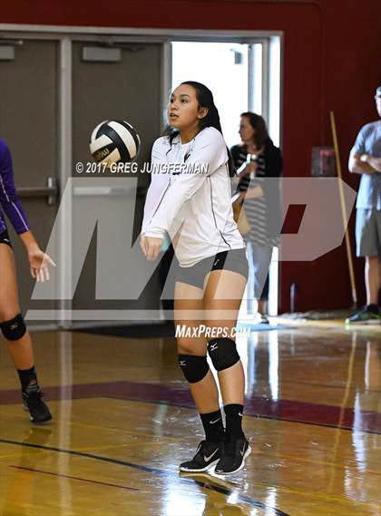 Thumbnail 2 in Cardinal Newman vs. Petaluma (Jamboree) photogallery.