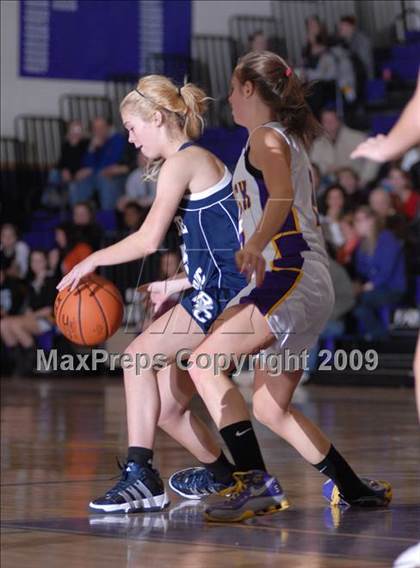 Thumbnail 2 in Burke Catholic vs. Warwick (Warwick Holiday Classic) photogallery.