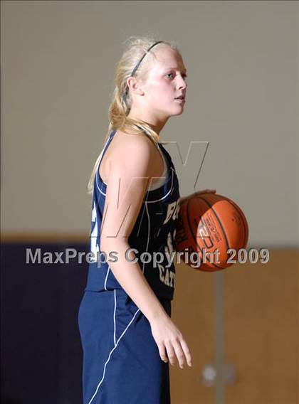 Thumbnail 3 in Burke Catholic vs. Warwick (Warwick Holiday Classic) photogallery.