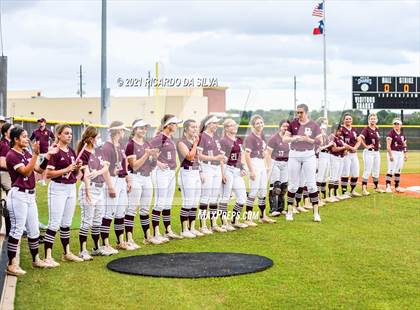 Thumbnail 2 in Deer Park vs Clear Springs (UIL 6A Regional Final) photogallery.