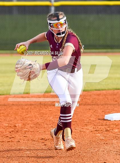 Thumbnail 1 in Deer Park vs Clear Springs (UIL 6A Regional Final) photogallery.