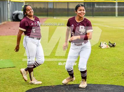 Thumbnail 1 in Deer Park vs Clear Springs (UIL 6A Regional Final) photogallery.