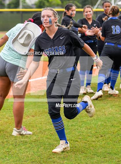 Thumbnail 1 in Deer Park vs Clear Springs (UIL 6A Regional Final) photogallery.