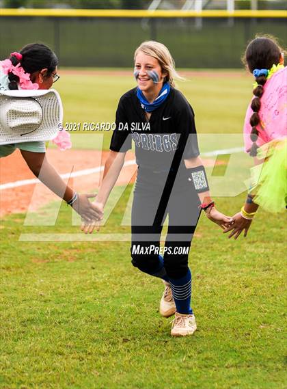 Thumbnail 1 in Deer Park vs Clear Springs (UIL 6A Regional Final) photogallery.