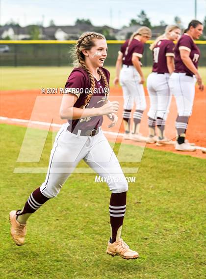 Thumbnail 3 in Deer Park vs Clear Springs (UIL 6A Regional Final) photogallery.
