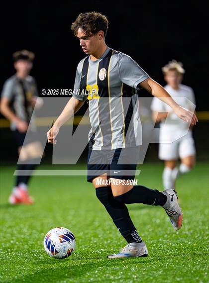 Thumbnail 2 in Archbishop Alter @ Centerville photogallery.