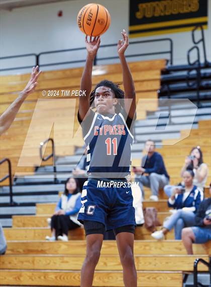 Thumbnail 2 in Cypress vs. Tournament Opponent photogallery.