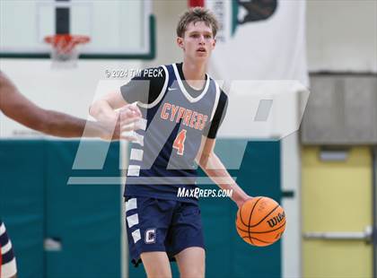 Thumbnail 1 in Cypress vs. Tournament Opponent photogallery.