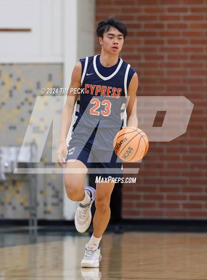 Thumbnail 2 in Cypress vs. Tournament Opponent photogallery.