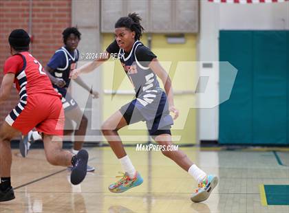 Thumbnail 2 in Cypress vs. Tournament Opponent photogallery.