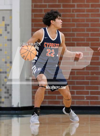 Thumbnail 3 in Cypress vs. Tournament Opponent photogallery.