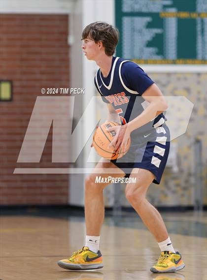 Thumbnail 3 in Cypress vs. Tournament Opponent photogallery.