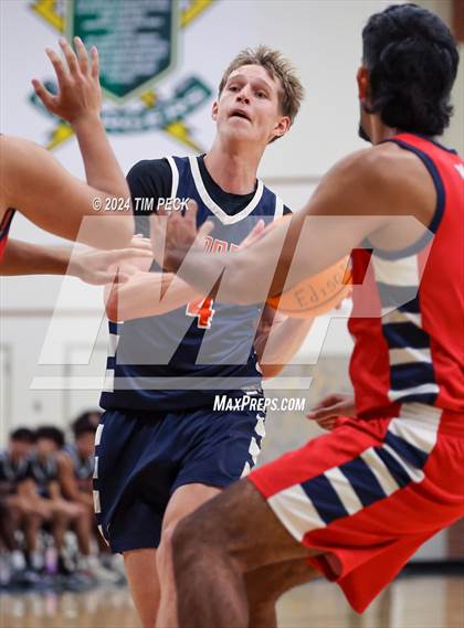 Thumbnail 3 in Cypress vs. Tournament Opponent photogallery.