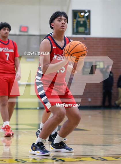 Thumbnail 2 in Cypress vs. Tournament Opponent photogallery.
