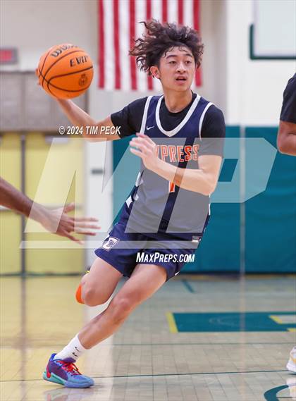 Thumbnail 1 in Cypress vs. Tournament Opponent photogallery.