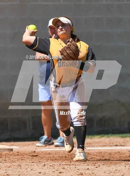 Thumbnail 3 in Johnson vs Brennan (UIL 6A Bi District) photogallery.