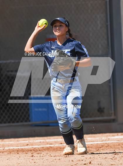 Thumbnail 1 in Johnson vs Brennan (UIL 6A Bi District) photogallery.