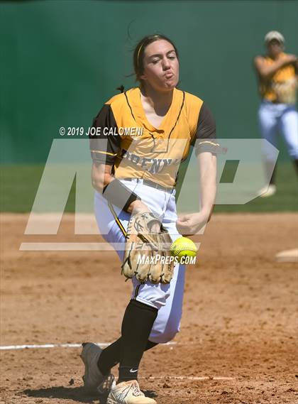 Thumbnail 3 in Johnson vs Brennan (UIL 6A Bi District) photogallery.