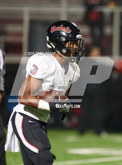 Thumbnail 3 in Maryville @ Dobyns-Bennett (TSSAA Class 6A Quarterfinal Playoff) photogallery.