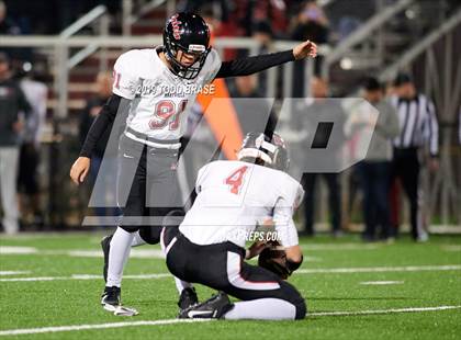 Thumbnail 2 in Maryville @ Dobyns-Bennett (TSSAA Class 6A Quarterfinal Playoff) photogallery.