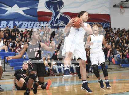 Thumbnail 2 in St. Pius X @ Sam Rayburn (McDonald's Texas Invitational) photogallery.
