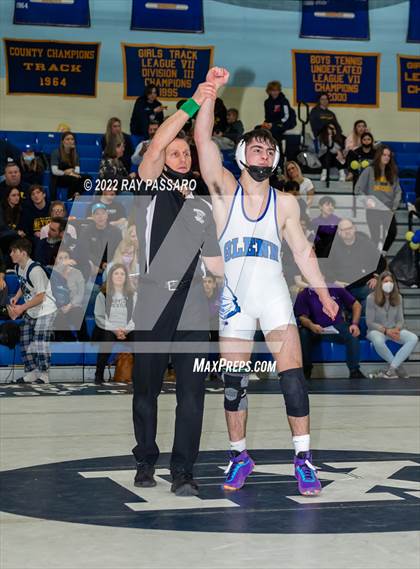 Thumbnail 2 in Section XI Division II Championships - Finals photogallery.