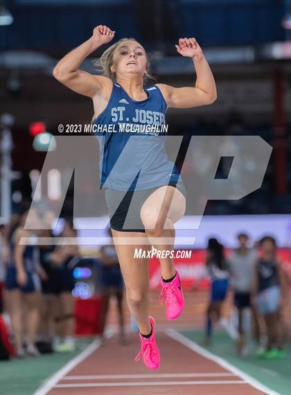 Thumbnail 2 in CHSAA Intersectional Relay Carnival photogallery.