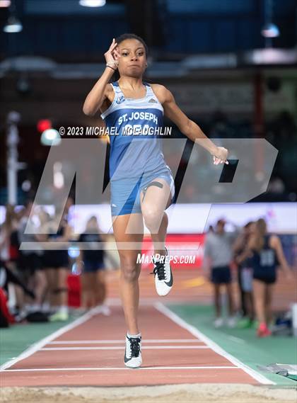 Thumbnail 1 in CHSAA Intersectional Relay Carnival photogallery.