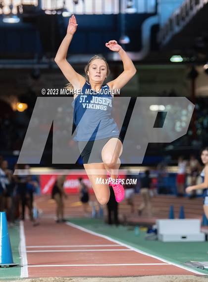 Thumbnail 1 in CHSAA Intersectional Relay Carnival photogallery.